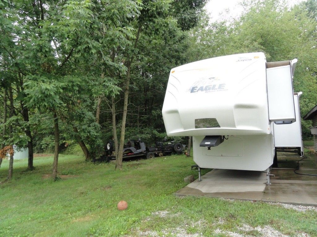 2009 Jayco Eagle 5th Wheel Model 355FBHS Deluxe Edition