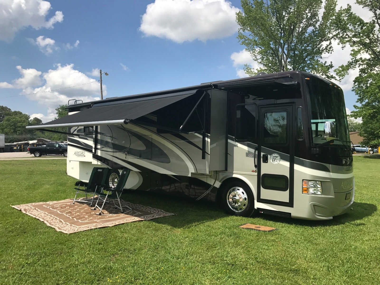 Low Miles 2016 Allegro Red Camper RV For Sale