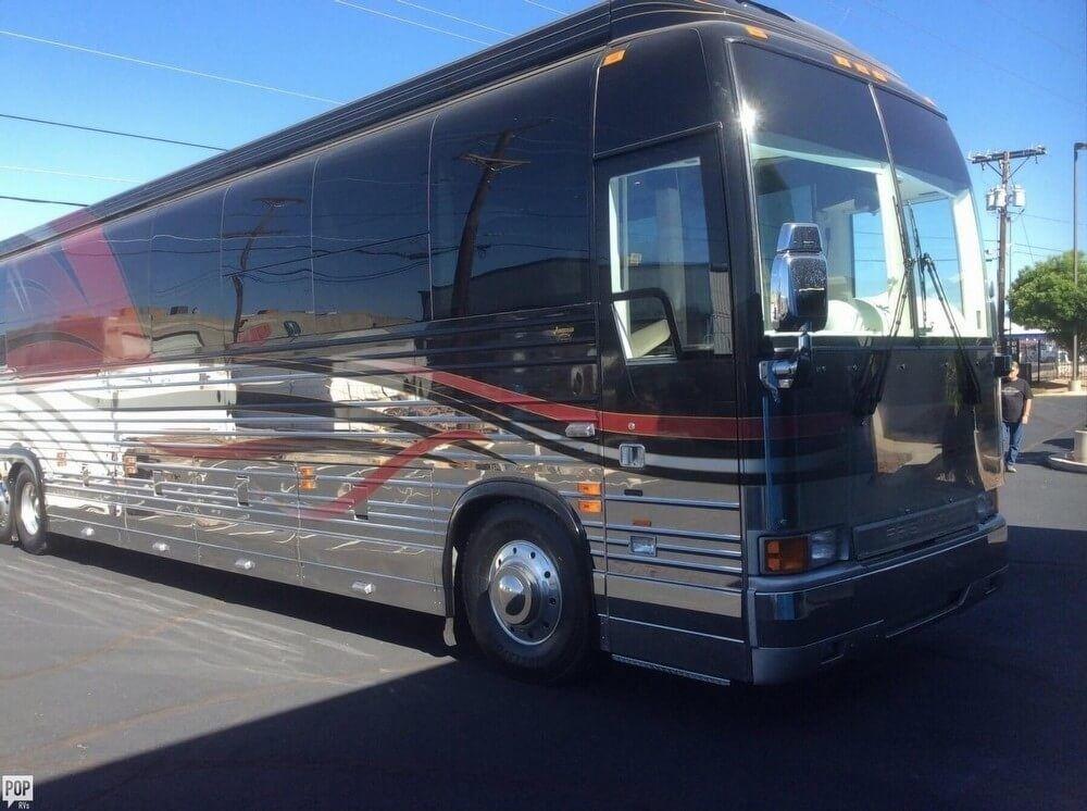 Luxury 2002 Prevost RV camper coach for sale