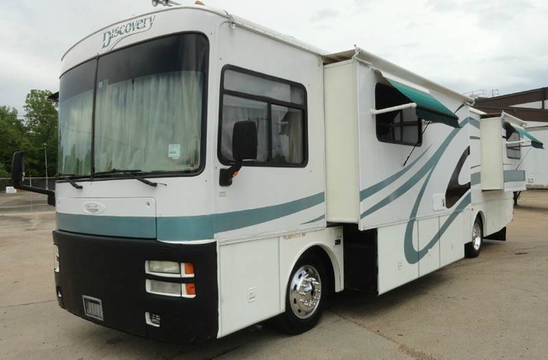 Mobile estate 2002 Fleetwood Discovery 38p camper rv