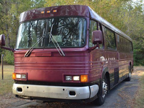 Bus conversion 1964 GM PD 4106 camper for sale
