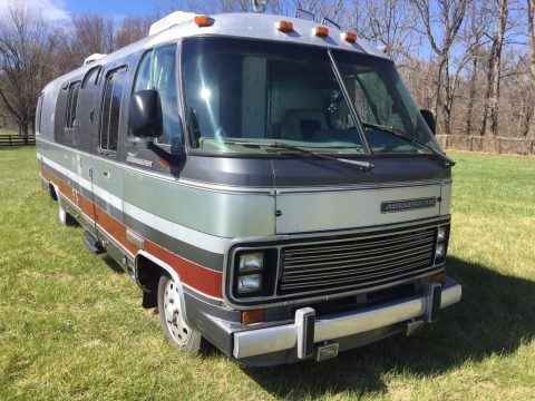 Converted food truck 1990 Airstream camper rv for sale