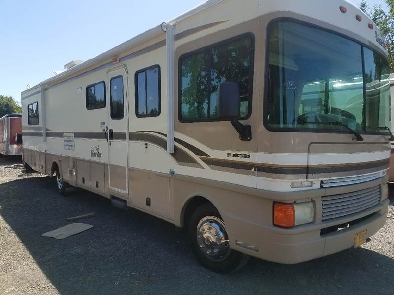 Maintained 1999 Fleetwood BOUNDER camper motorhome