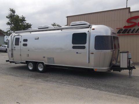fresh 2017 Airstream Tommy Bahama camper for sale