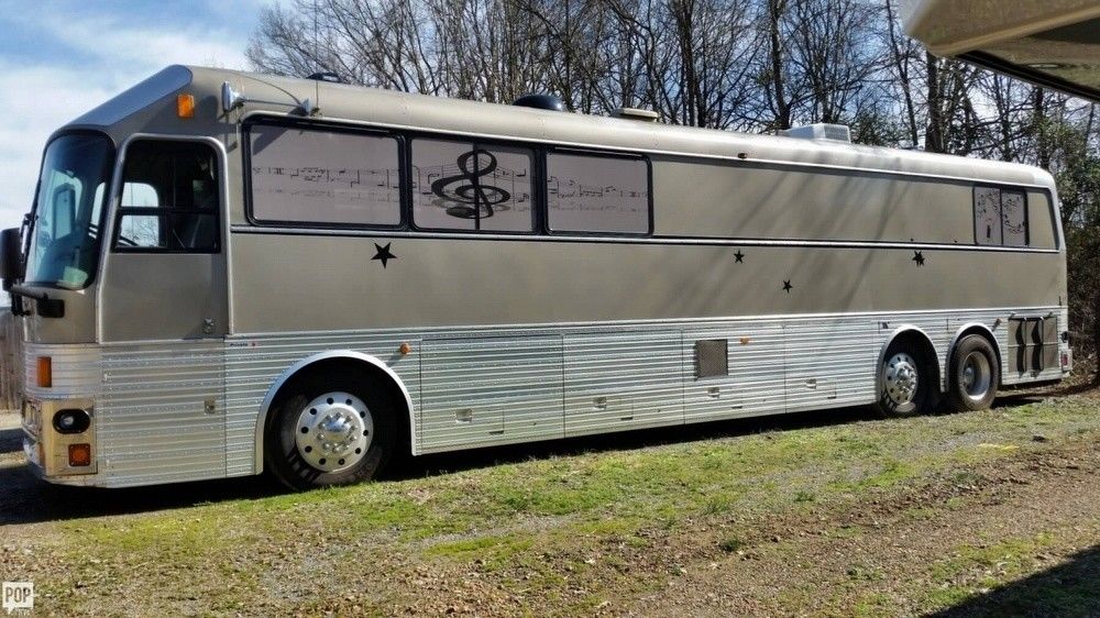 mansion on wheels 1993 Eagle Bus Silver Eagle camper RV motorhome
