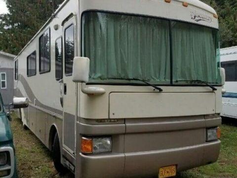 equipped 1997 Fleetwood Discovery camper for sale