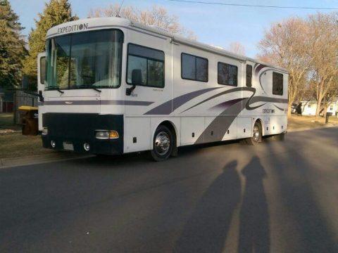 low miles 2001 Fleetwood Expedition camper for sale