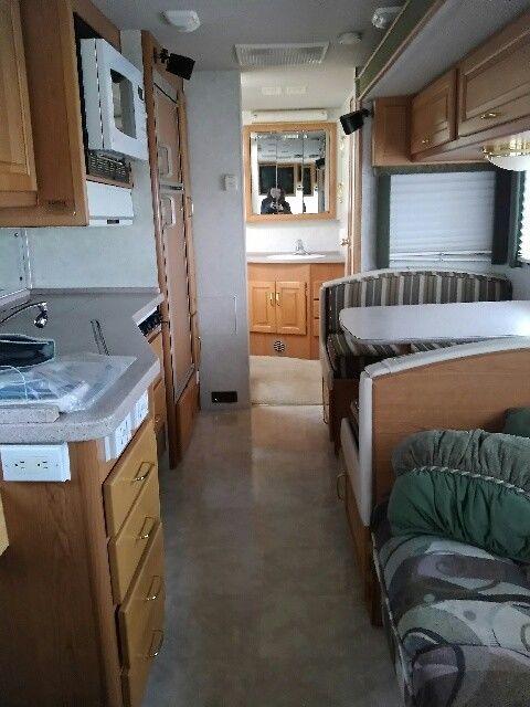 low miles 2001 Fleetwood Expedition camper