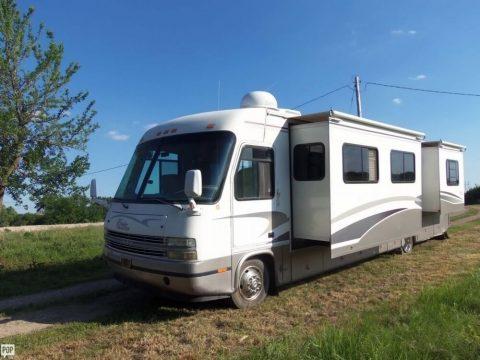rwo slide outs 2001 Georgie Boy Cruise Master 3515 camper for sale