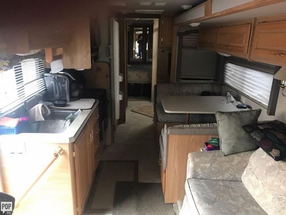 well cared for 2001 Fleetwood Bounder 36 camper