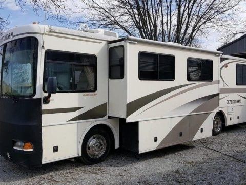 well serviced 2001 Fleetwood Expedition camper for sale