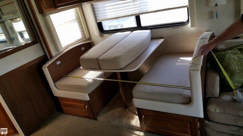 well serviced 2001 Fleetwood Expedition camper