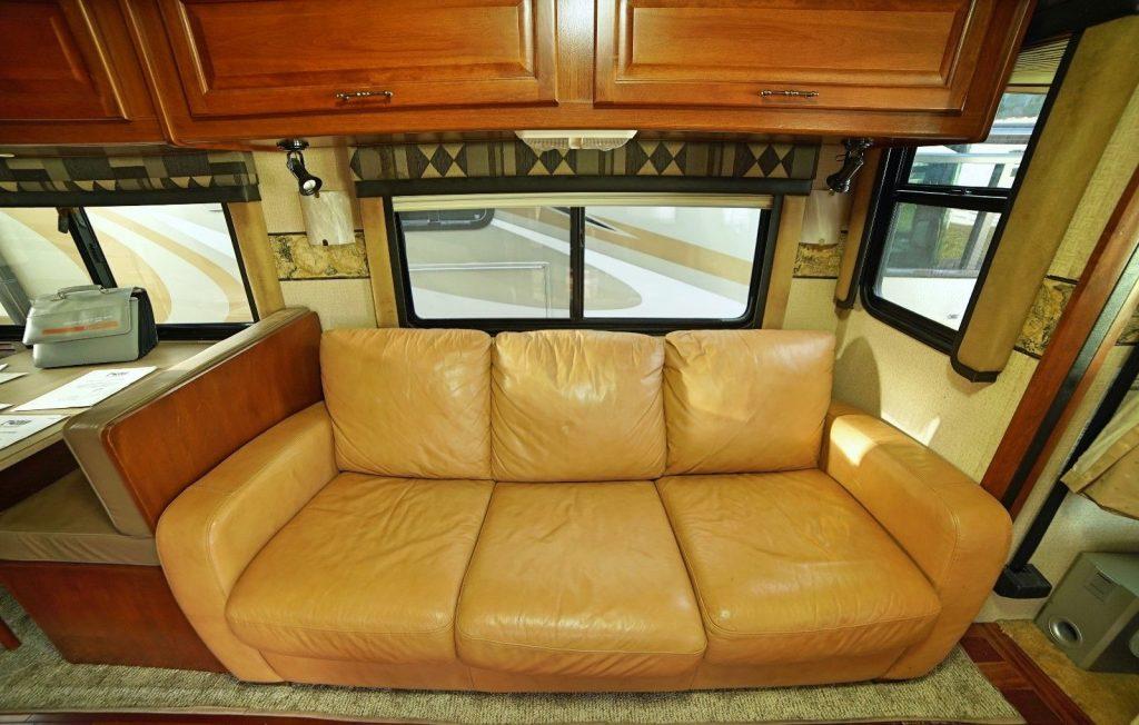 low miles 2003 Fleetwood Expedition 39Z camper rv