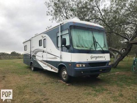 very clean 2004 Forest River Georgetown camper for sale