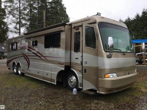 well equipped 2004 Beaver Marquis camper for sale