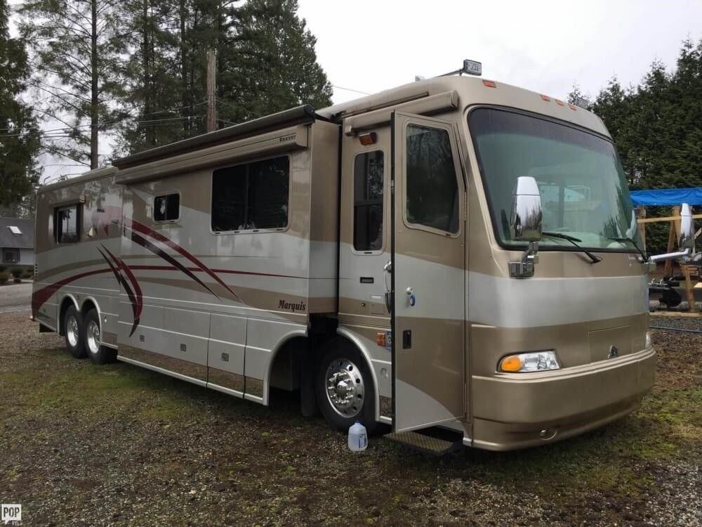 well equipped 2004 Beaver Marquis camper