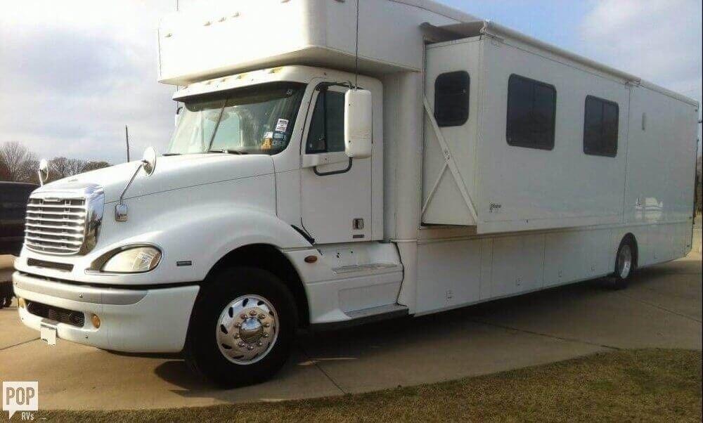 low mileage 2005 Viking Legend camper