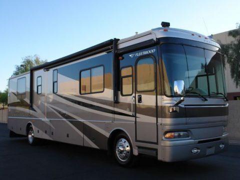low miles 2005 Fleetwood Providence camper for sale