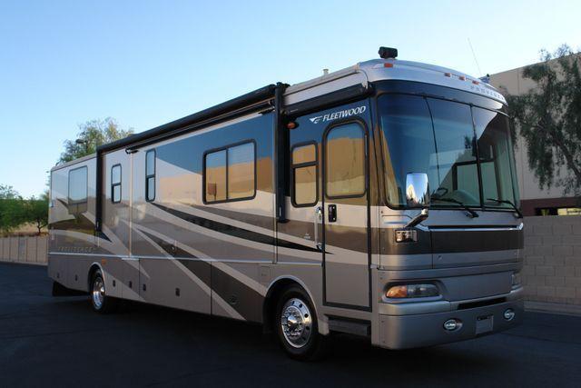 low miles 2005 Fleetwood Providence camper