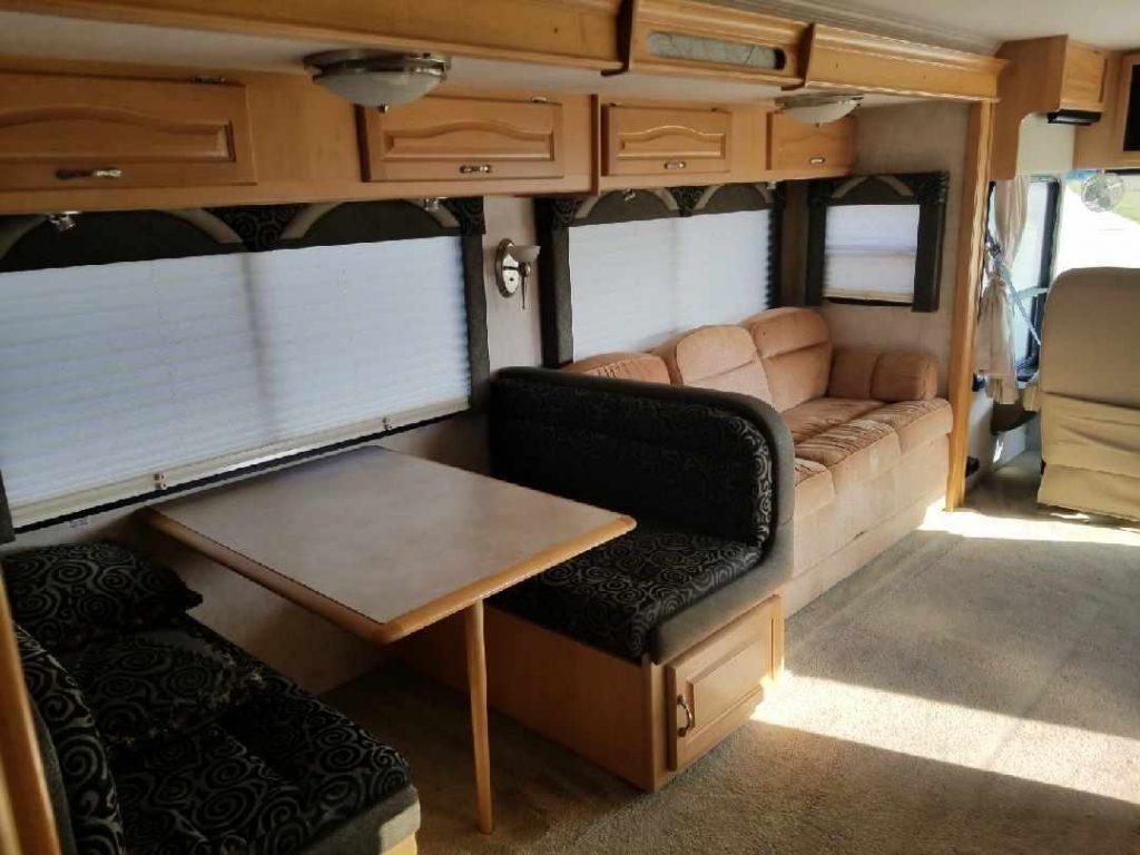 low miles 2006 National Dophin camper rv