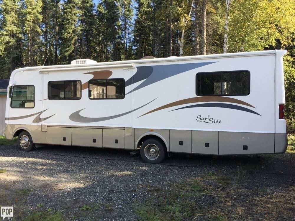 smoke free 2006 Pacific Coachworks Surf Side camper rv