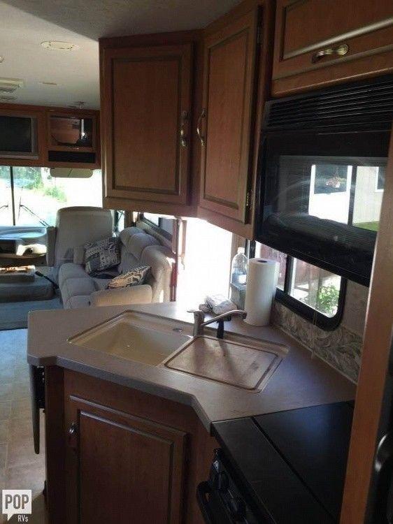 smoke free 2006 Pacific Coachworks Surf Side camper rv