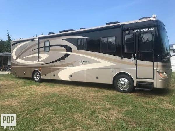 great shape 2007 Fleetwood Discovery 39 foot camper