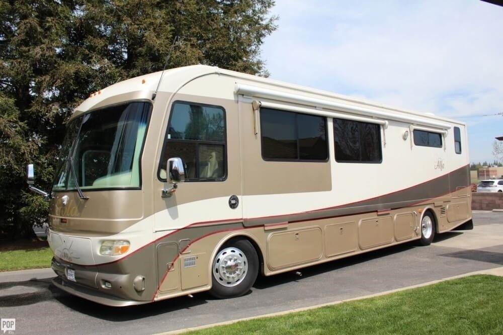 well equipped 2007 Alfa 40 Gold LS camper rv