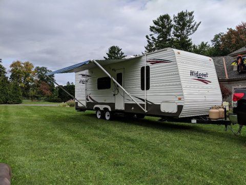 well equipped 2010 Keystone camper trailer for sale