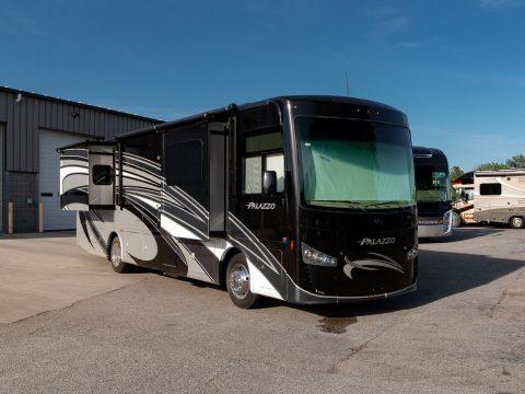 house on wheels 2016 Thor Motor Coach Palazzo Camper for sale