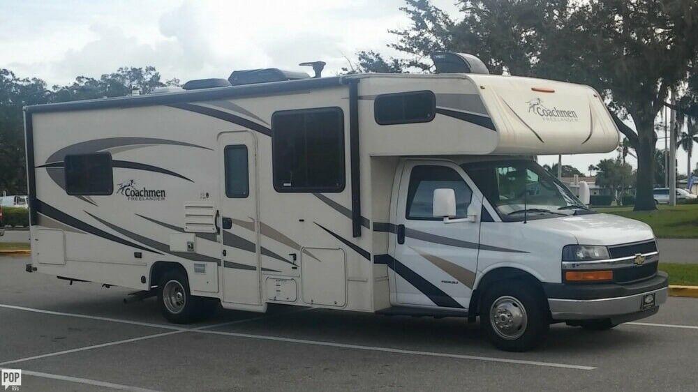well equipped 2017 Coachmen Freelander camper