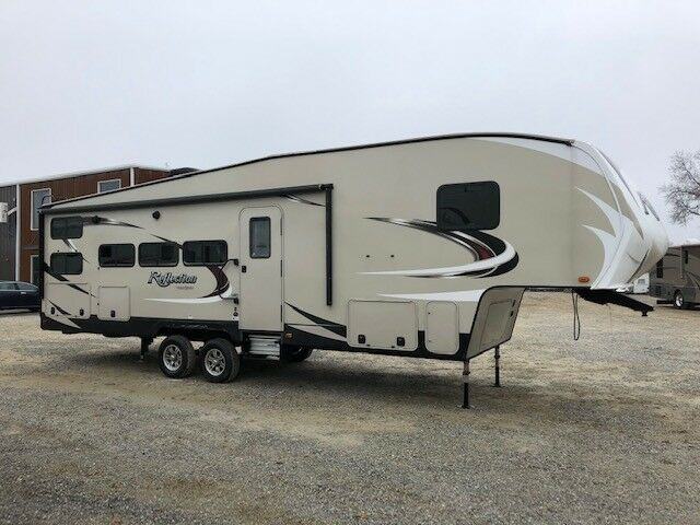 well cared for 2017 Grand Design Reflection camper