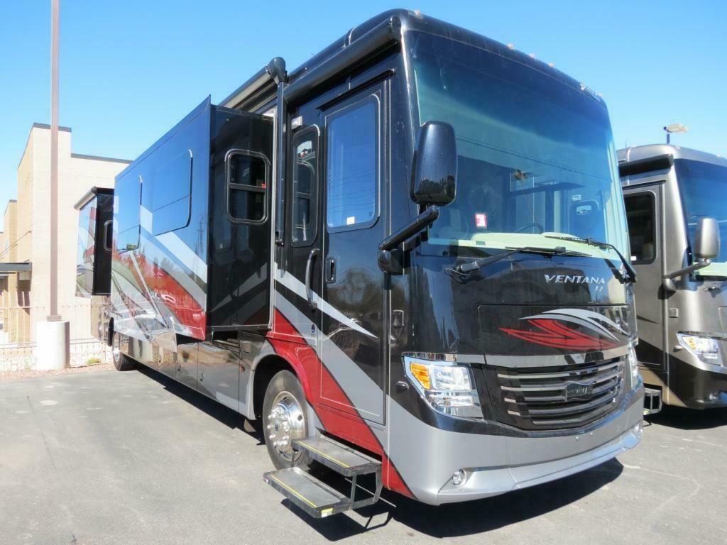 well equipped 2018 Newmar Ventana LE 4002 camper