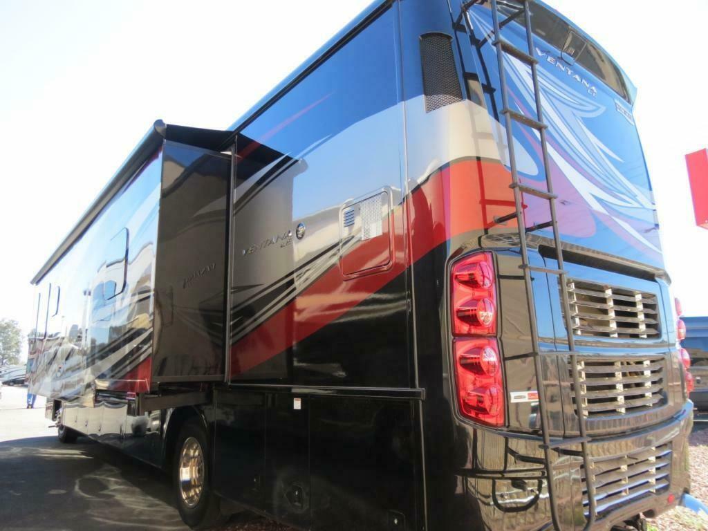 well equipped 2018 Newmar Ventana LE 4002 camper