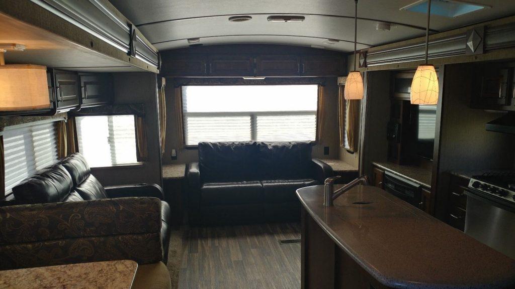 well maintained 2017 Keystone Outback camper