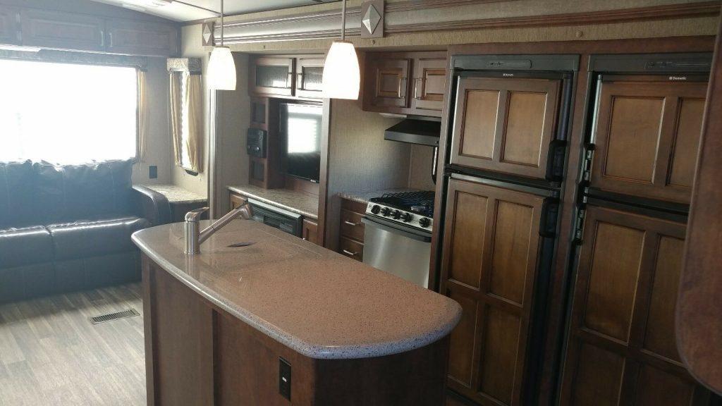 well maintained 2017 Keystone Outback camper