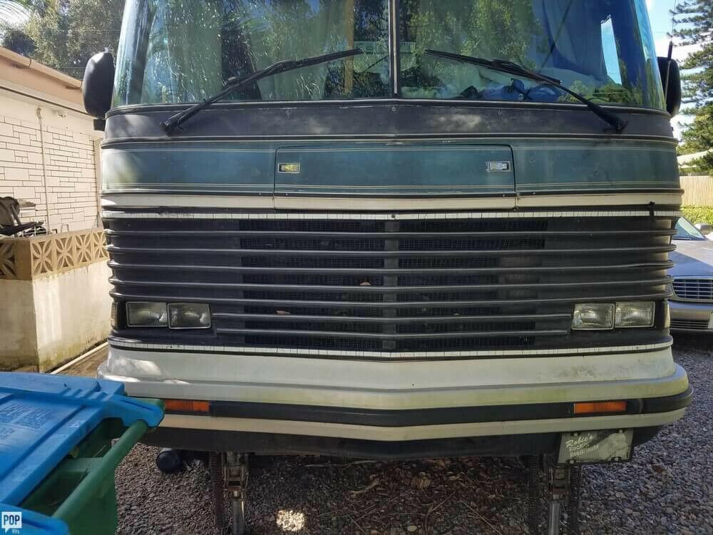 solid 1987 Holiday Rambler Imperial camper