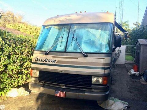 well equipped 1994 Fleetwood Pace Arrow 30E camper for sale