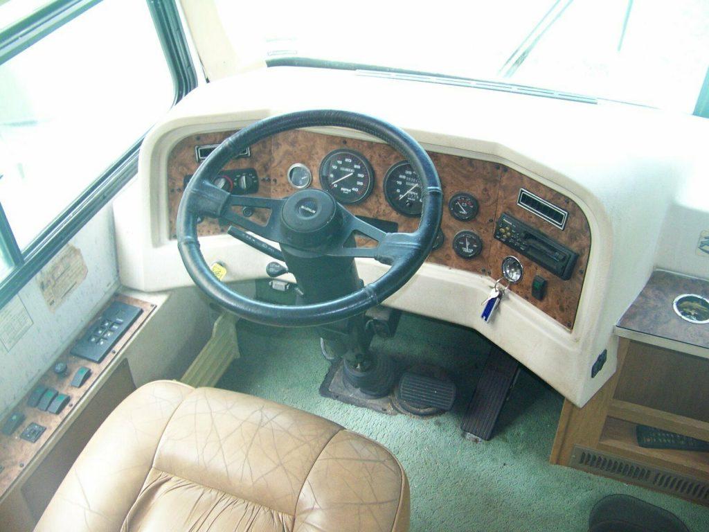 needs work 1999 Harney Renegade Class A camper