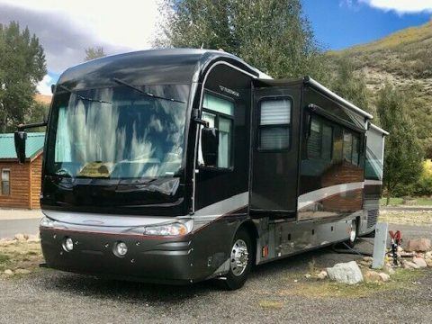well equipped 2006 Fleetwood Revolution camper for sale