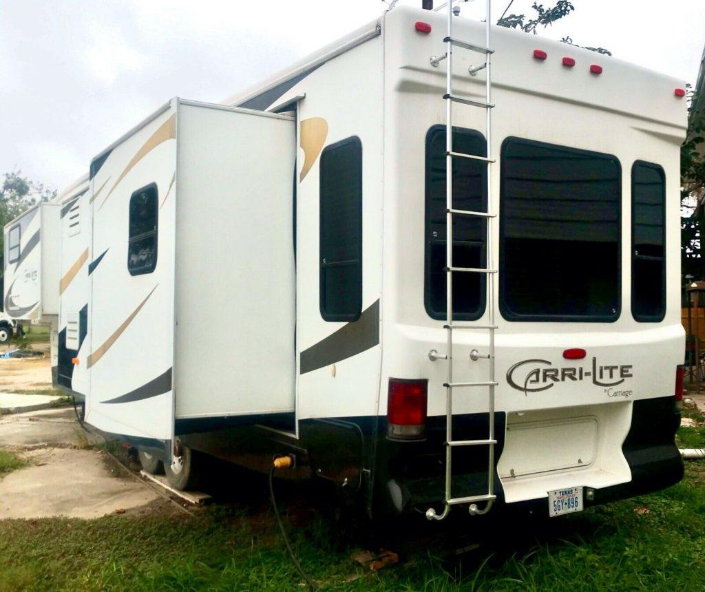 comfortable 2007 Carriage Lite camper
