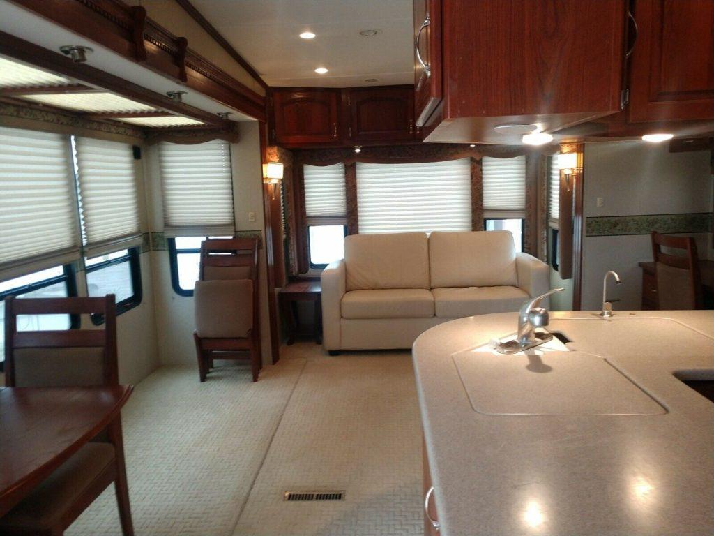comfortable 2007 Carriage Lite camper
