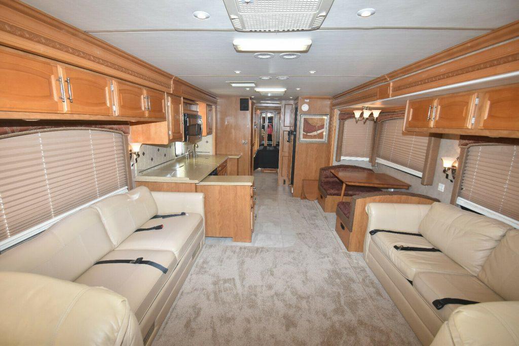 well equipped 2007 Fleetwood Excursion 39S camper