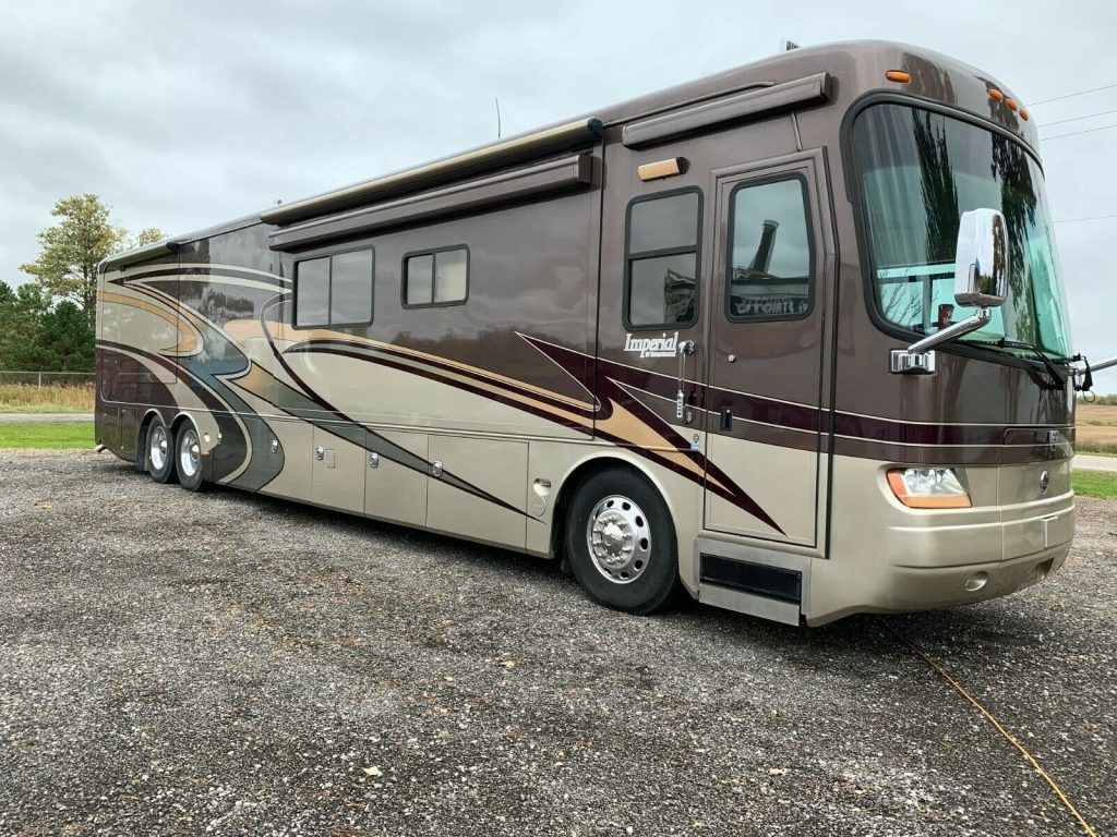 well equipped 2008 Holiday Rambler Imperial Bali V camper