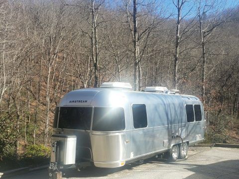 all the bells and whistles 2013 Airstream 27ft Flying Cloud camper for sale