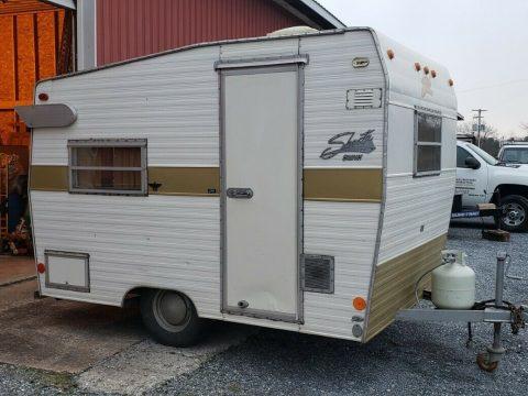 great shape 1972 Shasta Compact camper for sale