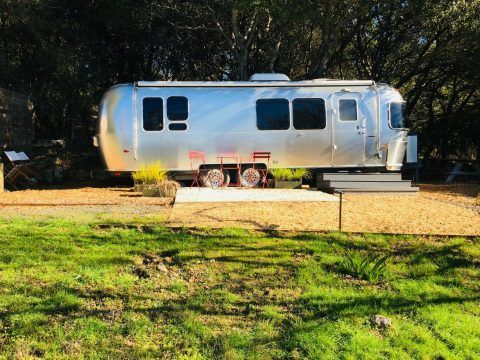 well equipped 2004 Airstream International camper for sale