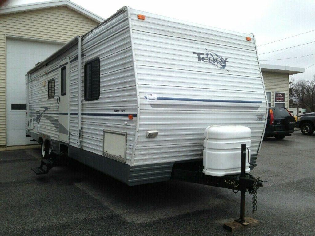 needs TLC 2004 Fleetwood Terry 300 FQS camper
