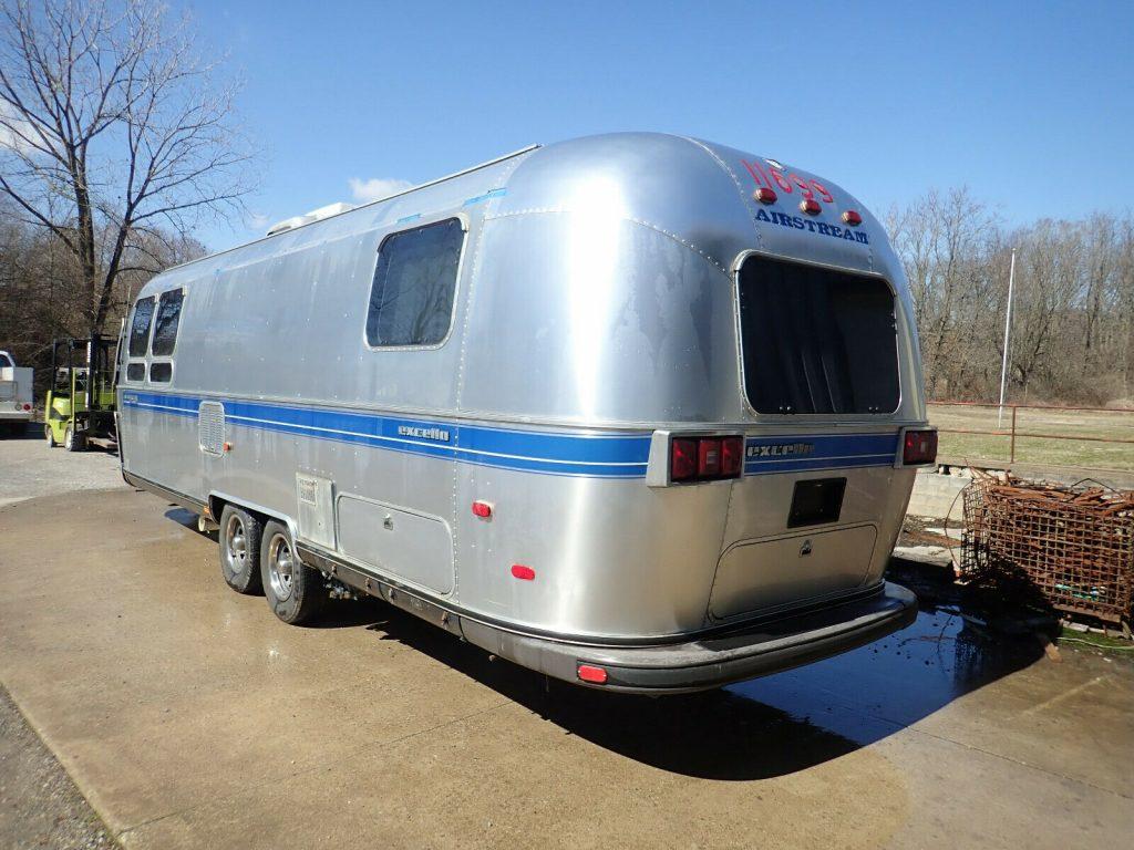 ready for camping 1994 Airstream Excella camper