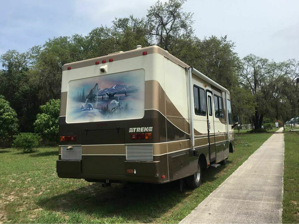 great shape 1998 Safari Trek camper